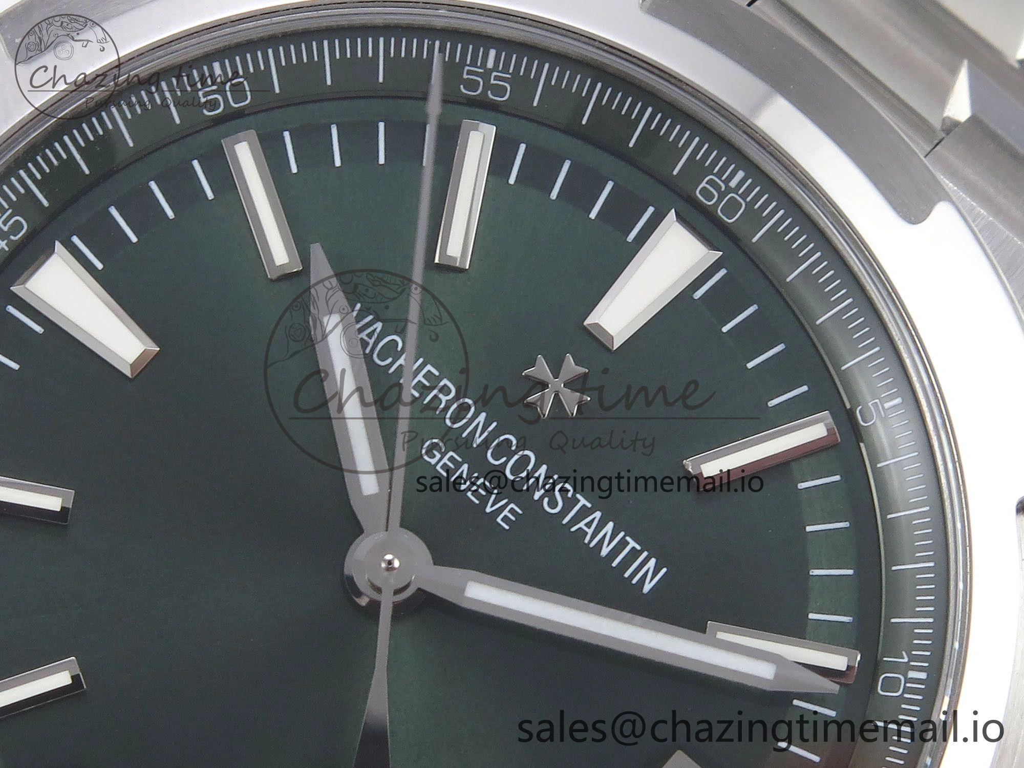 Overseas 4520V SS 8F Best Edition Green Dial on SS Bracelet A5100
