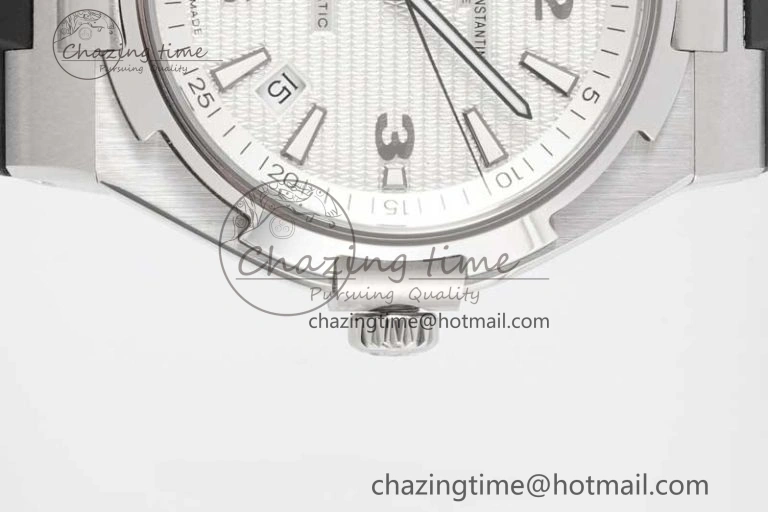 Overseas 47040 SS PPF 1:1 Best Edition White Textured Dial on Black Rubber Strap A1226