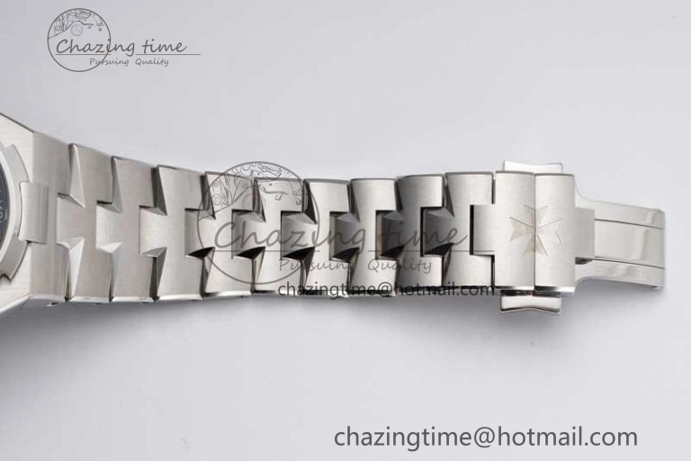 Overseas 47040 SS PPF 1:1 Best Edition White Textured Dial on SS Bracelet A1226