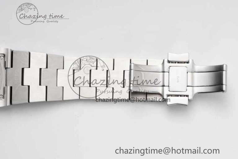 Overseas 47040 SS PPF 1:1 Best Edition White Textured Dial on SS Bracelet A1226