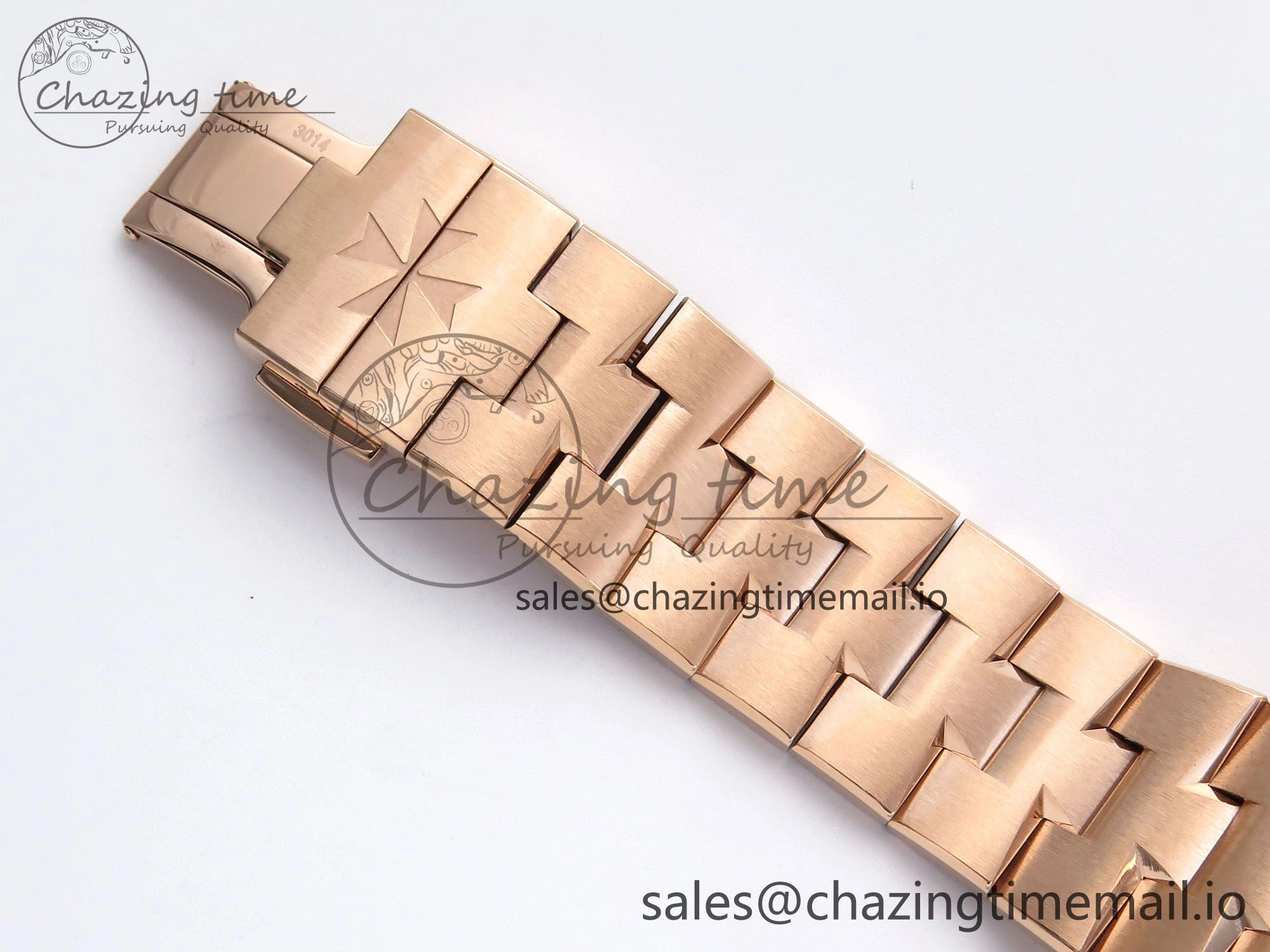 Overseas 7920V RG 8F Best Edition White Dial On RG Bracelet A5110