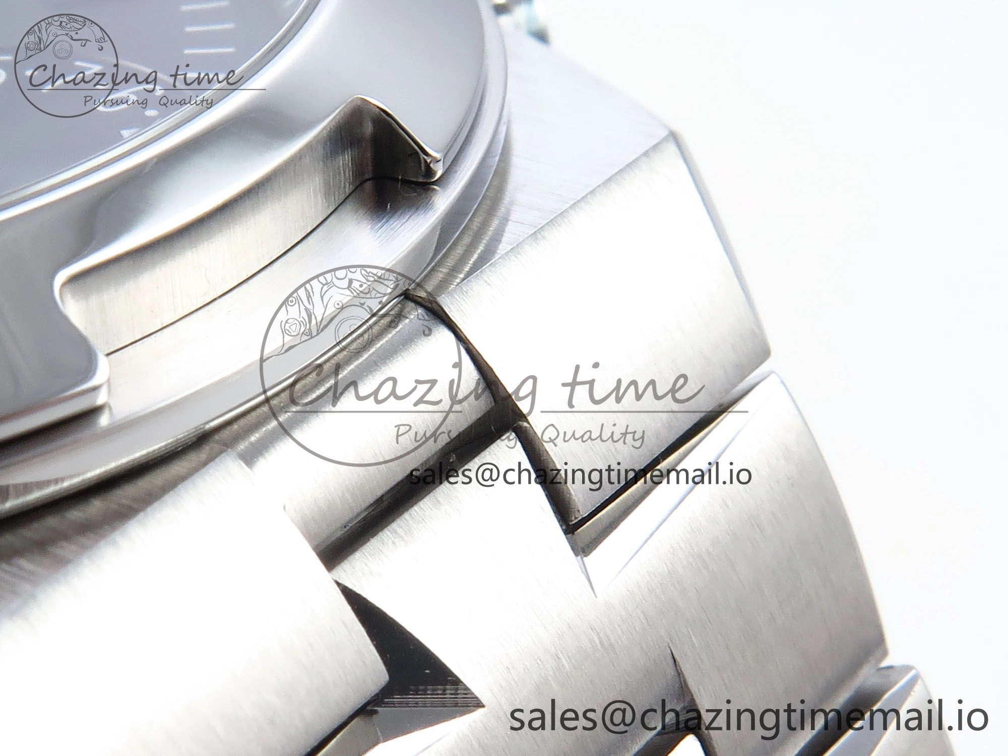 Overseas 7920V SS 8F Best Edition Black Dial On SS Bracelet A5110