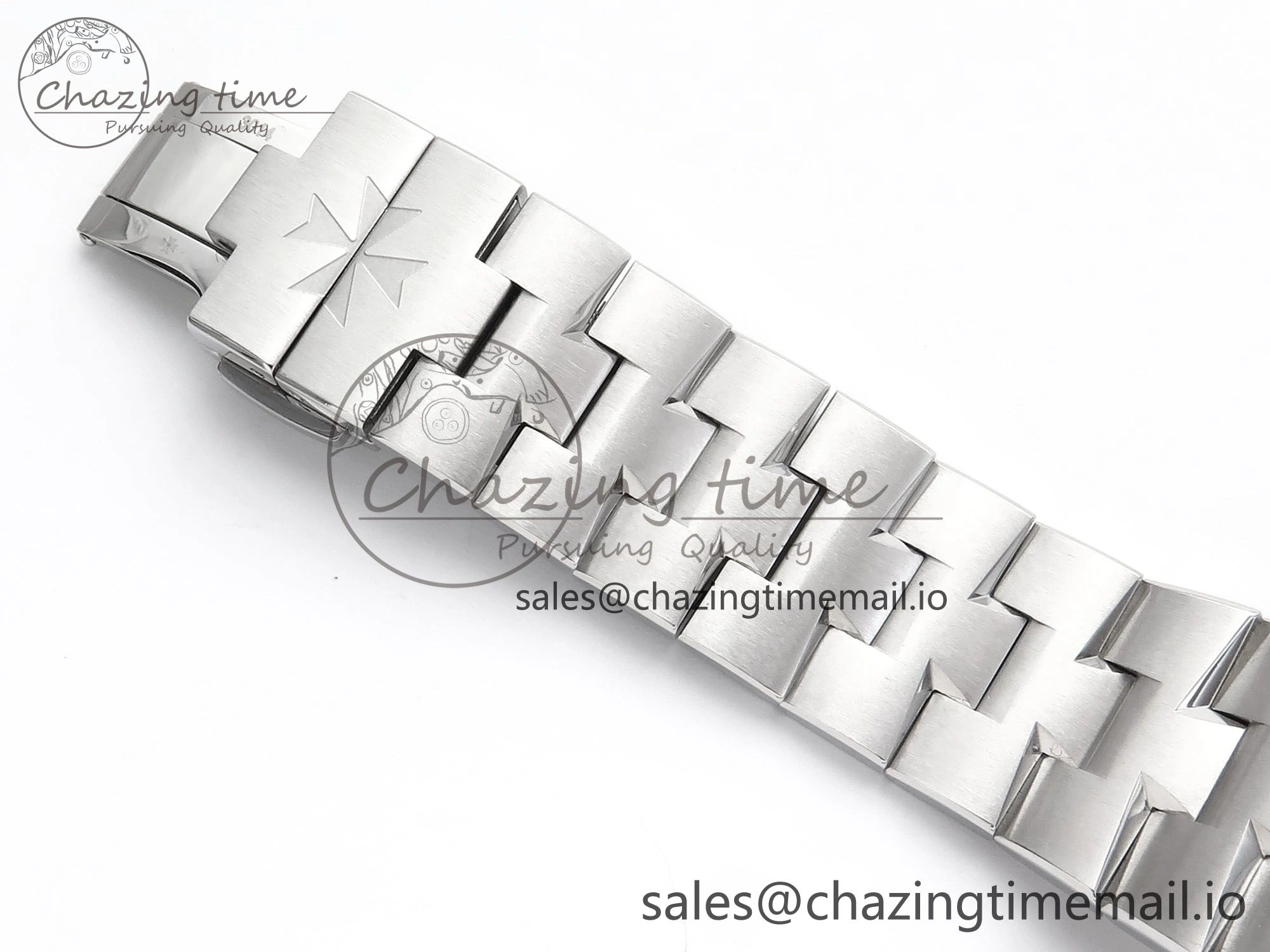 Overseas 7920V SS 8F Best Edition Blue Dial On SS Bracelet A5110