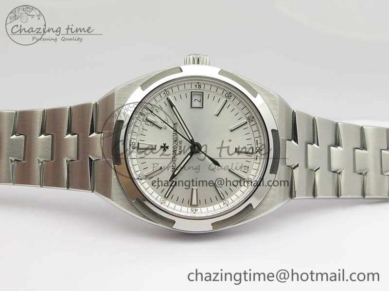 Overseas Automatic BP Maker Best Edition SS Silver Dial On SS Bracelet A5100