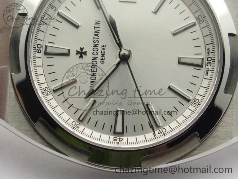 Overseas Automatic BP Maker Best Edition SS Silver Dial On SS Bracelet A5100