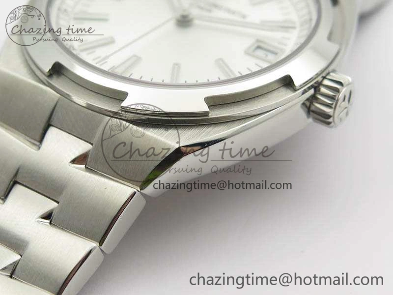 Overseas Automatic BP Maker Best Edition SS Silver Dial On SS Bracelet A5100