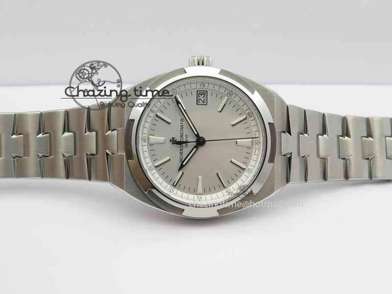 Overseas Automatic SS White Dial On SS Bracelet A5100