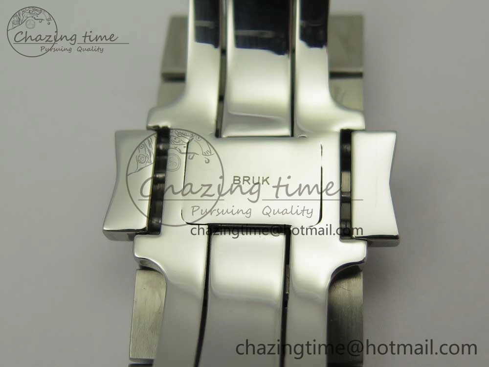 Overseas Dual Time Power Reserve TWA Best Edition Blue Dial on SS Bracelet A1222