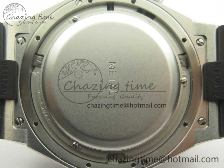 Overseas Dual Time Power Reserve TWA Best Edition Silver Dial on Black Rubber Strap A1222