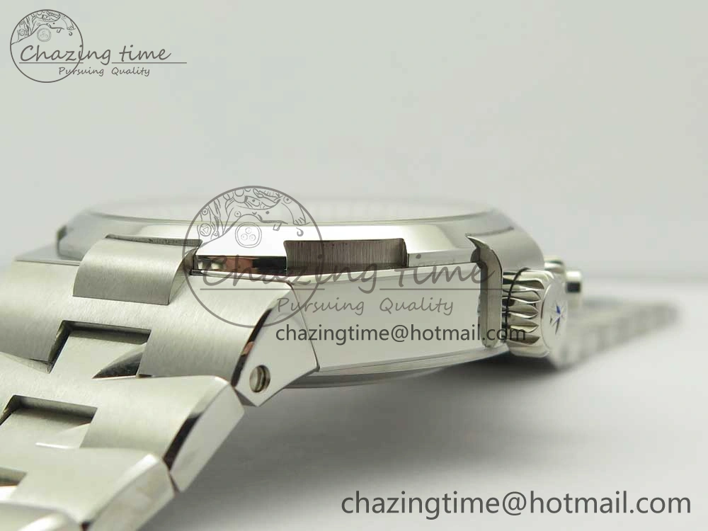 Overseas Dual Time Power Reserve TWA Best Edition White Dial on SS Bracelet A1222