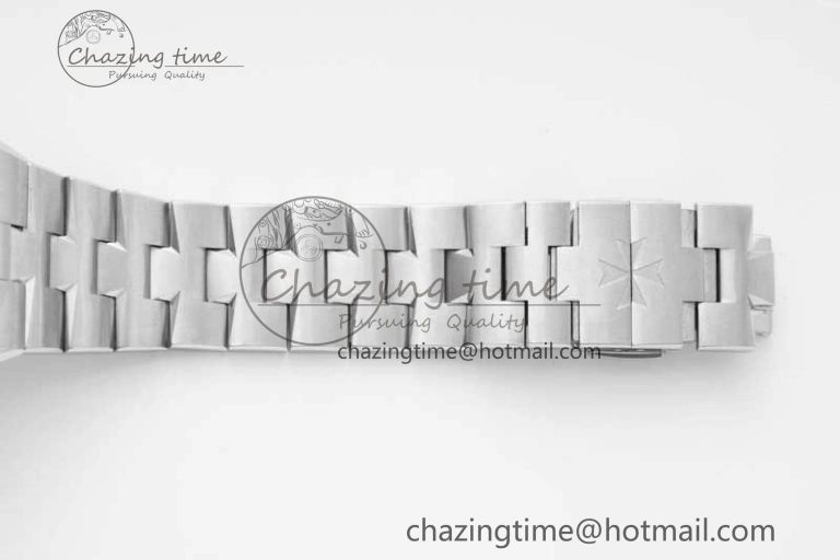 Overseas Perpetual Calendar SS 8F Best Edition Gray Dial on SS Bracelet A1120