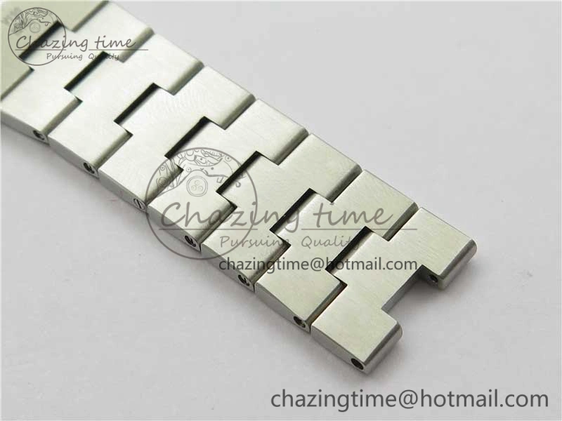 Overseas Ultra-Thin 2000V XF Best Edition Black Dial on SS Bracelet A1120