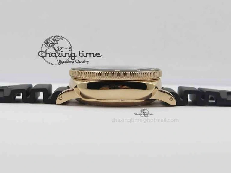 PAM 684 Luminor Submersible RG XF 1:1 Best Edition On Black Rubber Strap P.9010