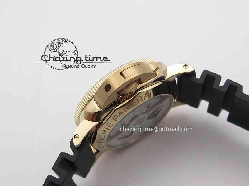 PAM 684 Luminor Submersible RG XF 1:1 Best Edition On Black Rubber Strap P.9010