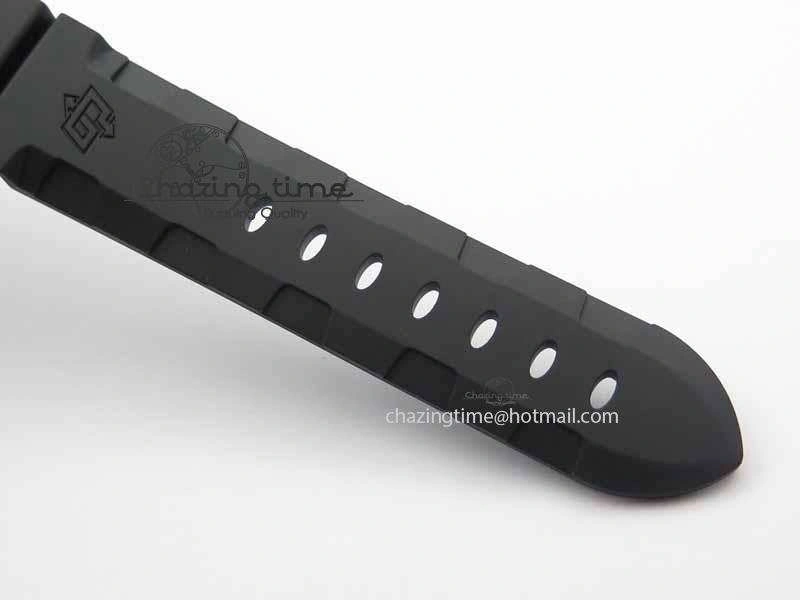 PAM 684 Luminor Submersible RG XF 1:1 Best Edition On Black Rubber Strap P.9010