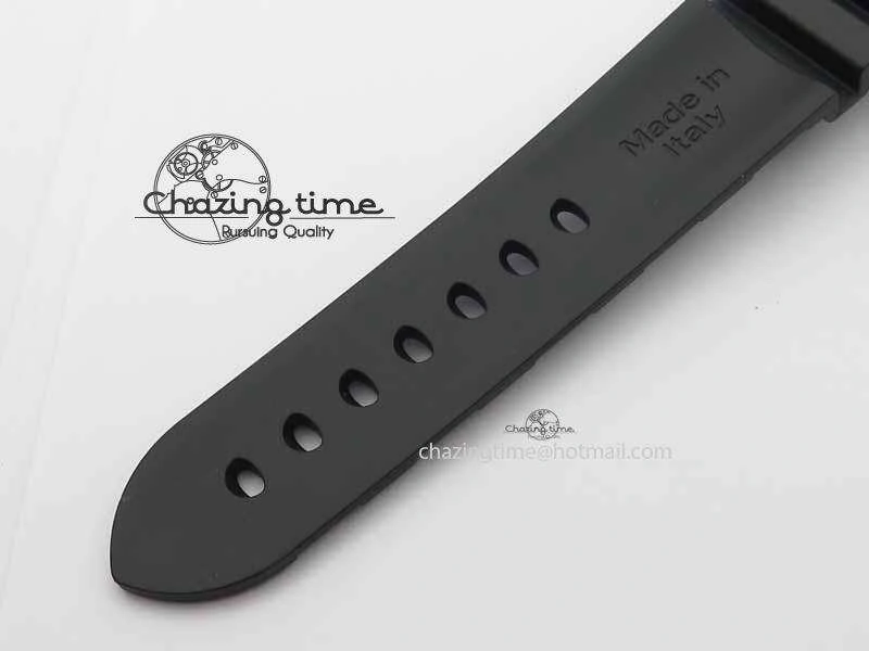 PAM 684 Luminor Submersible RG XF 1:1 Best Edition On Black Rubber Strap P.9010