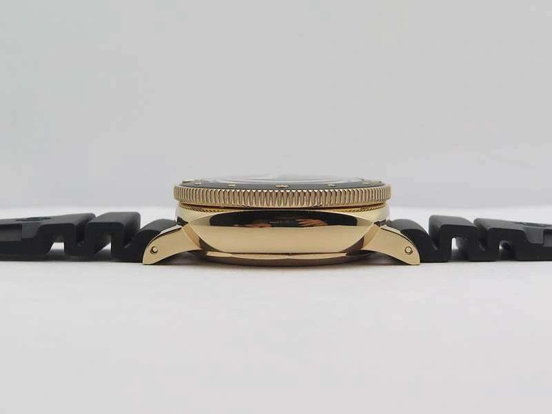 PAM 684 Luminor Submersible RG ZF 1:1 Best Edition On Black Rubber Strap P.9010