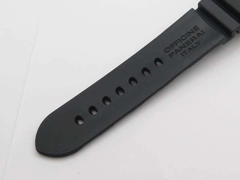 PAM 684 Luminor Submersible RG ZF 1:1 Best Edition On Black Rubber Strap P.9010