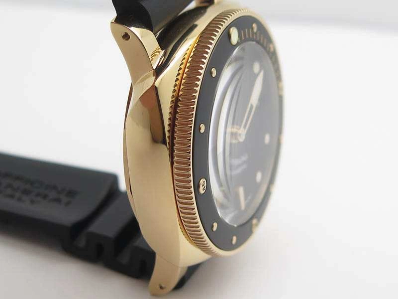 PAM 684 Luminor Submersible RG ZF 1:1 Best Edition On Black Rubber Strap P.9010