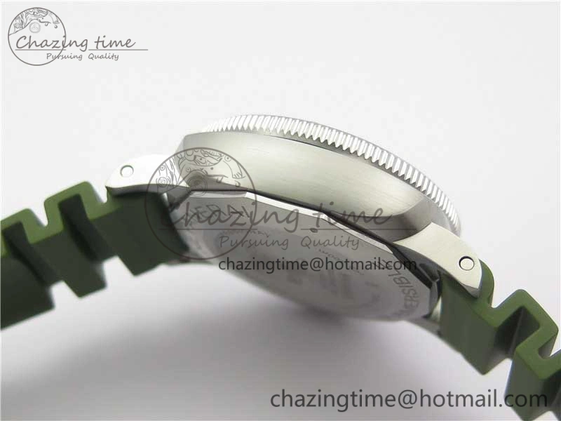 PAM1055 Luminor Submersible 42mm Verde Militare VSF 1:1 Best Edition on Green Rubber Strap P.900 Clone