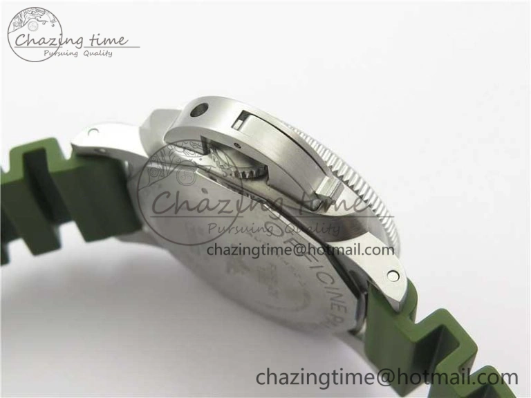 PAM1055 Luminor Submersible 42mm Verde Militare VSF 1:1 Best Edition on Green Rubber Strap P.900 Clone