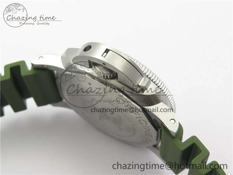 PAM1055 Luminor Submersible 42mm Verde Militare VSF 1:1 Best Edition on Green Rubber Strap P.900 Clone