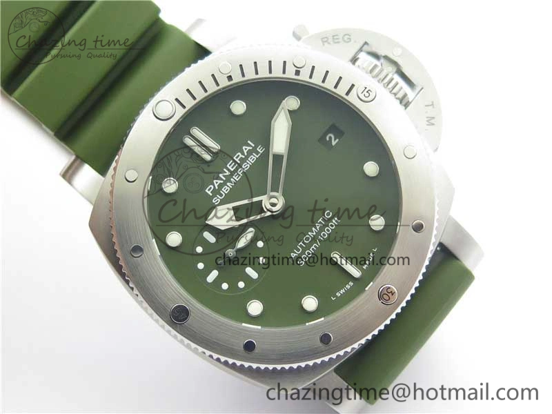 PAM1055 Luminor Submersible 42mm Verde Militare VSF 1:1 Best Edition on Green Rubber Strap P.900 Clone