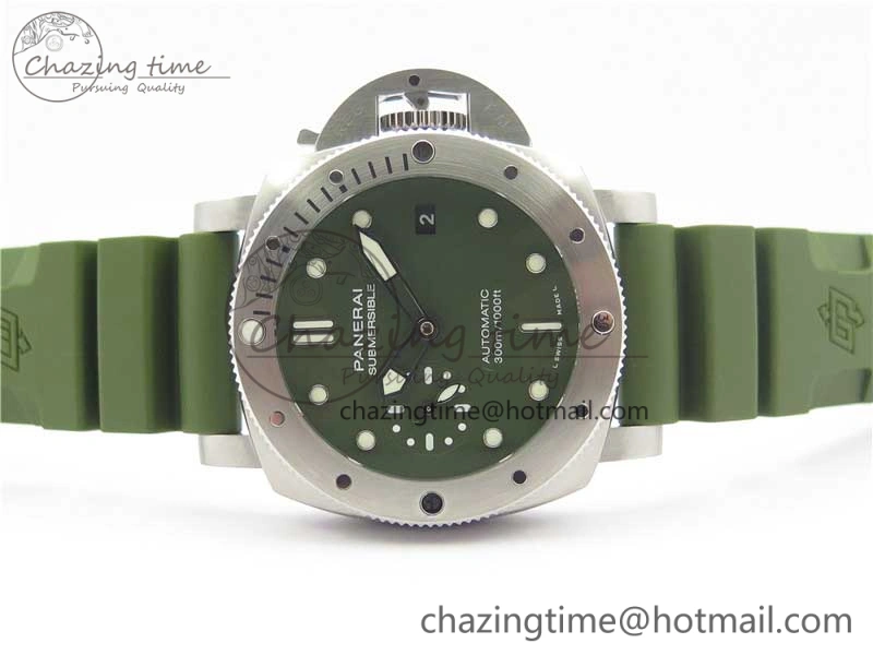 PAM1055 Luminor Submersible 42mm Verde Militare VSF 1:1 Best Edition on Green Rubber Strap P.900 Clone