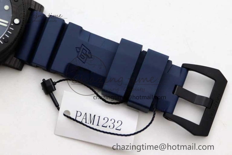 PAM1232 QuarantaQuattro Blu Abisso VSF Best Edition on Blue Rubber Strap P.9000