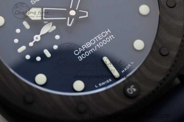 PAM1232 QuarantaQuattro Blu Abisso VSF Best Edition on Blue Rubber Strap P.9000