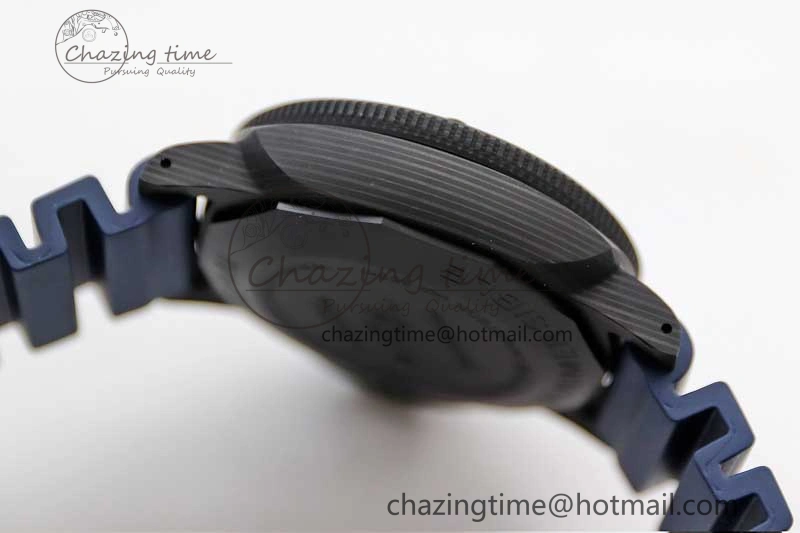PAM1232 QuarantaQuattro Blu Abisso VSF Best Edition on Blue Rubber Strap P.9000