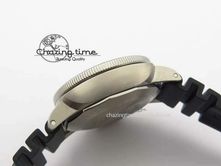 PAM1389 Q SF Best Edition on Black Dial On Black Rubber Strap P9010 Clone