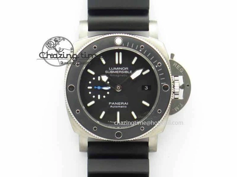 PAM1389 Titanium Lite XF Best Edition Black Dial On Black Rubber Strap P.9010