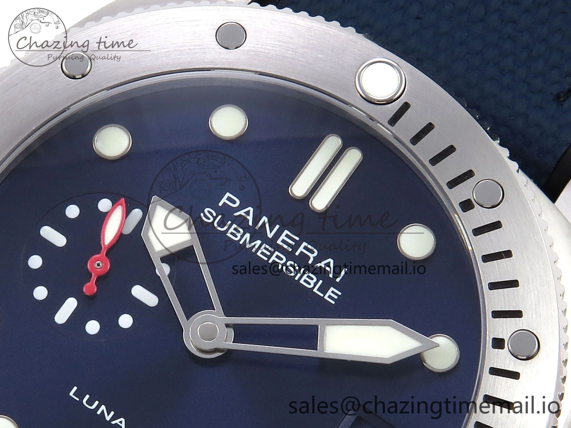PAM1391 Luna Rossa Submersible VSF 1:1 Best Edition on Blue Fabric Strap P900