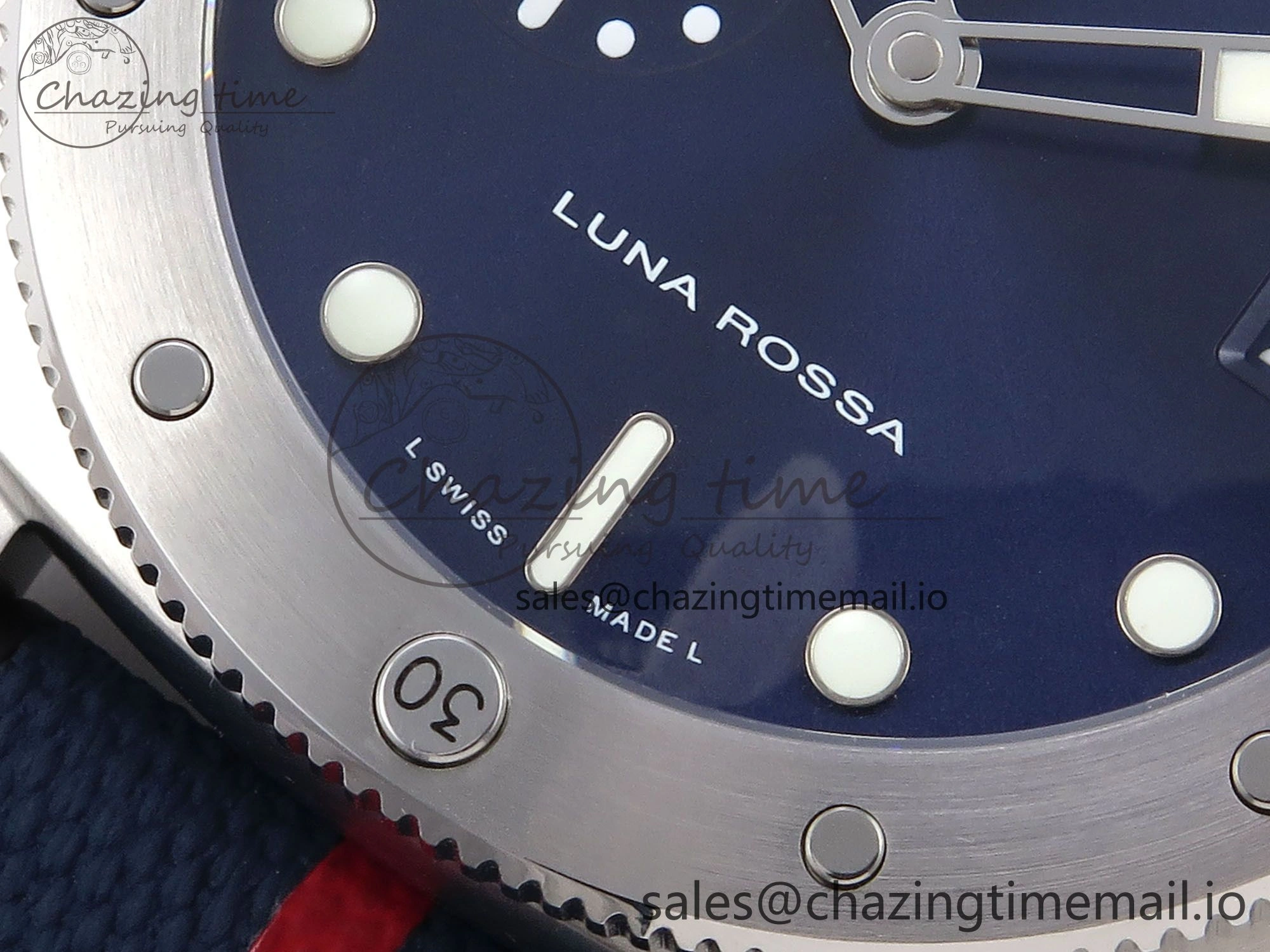 PAM1391 Luna Rossa Submersible VSF 1:1 Best Edition on Blue Fabric Strap P900