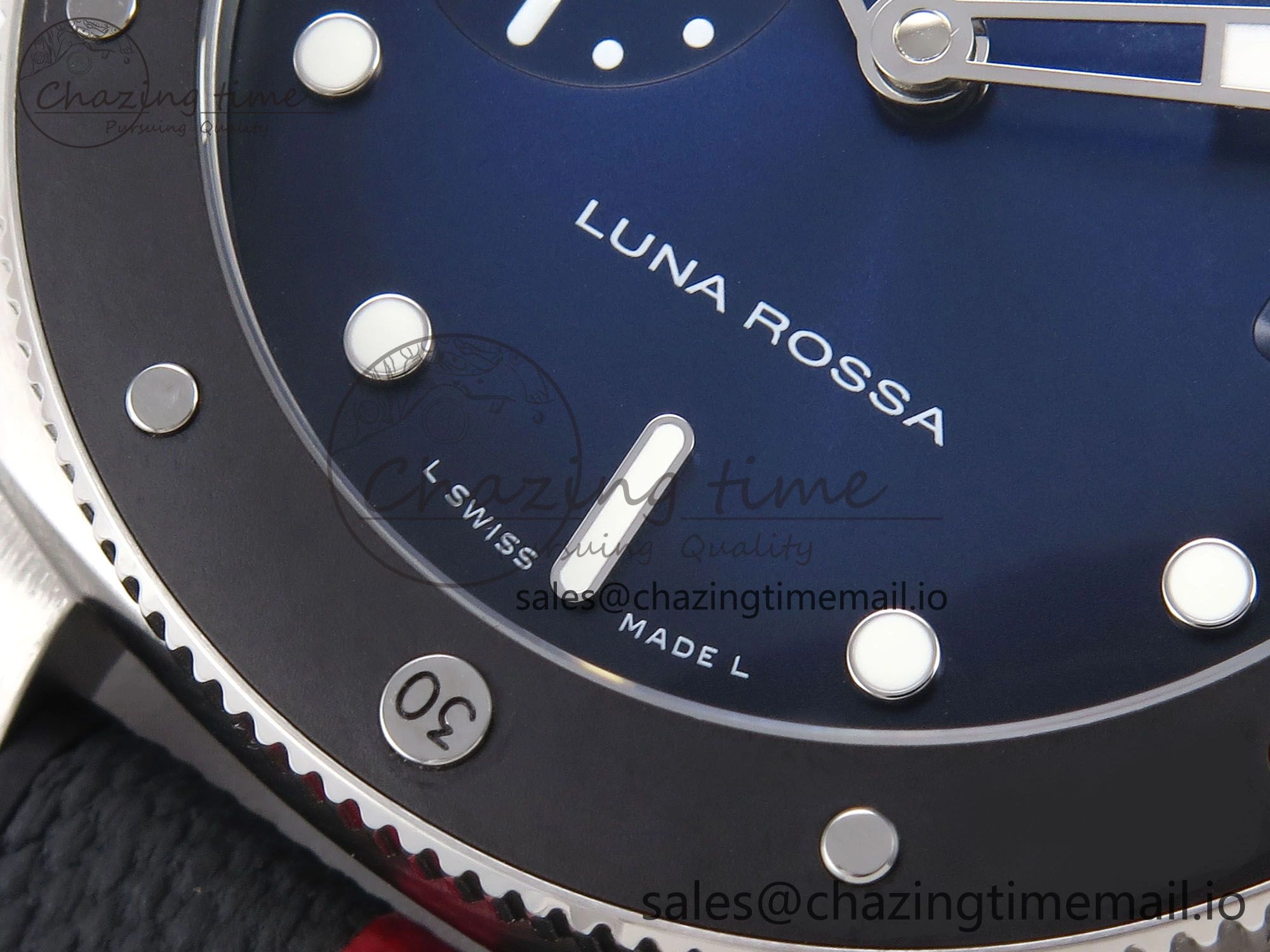 PAM1565 Luna Rossa Submersible VSF 1:1 Best Edition on Gray Fabric Strap P900