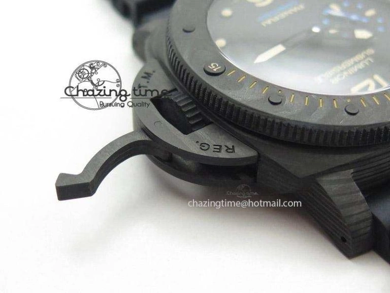 PAM616 Carbotech V6F Best Edition on Blue Logo Black Rubber Strap P9000