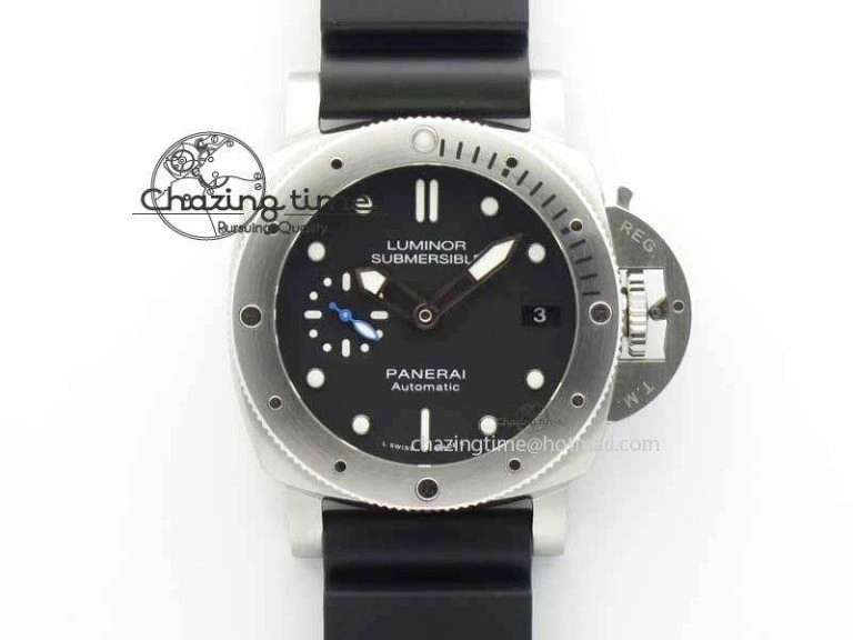 PAM682 Luminor Submersible XF 1:1 Best Edition On Black Rubber Strap P.9010 V2