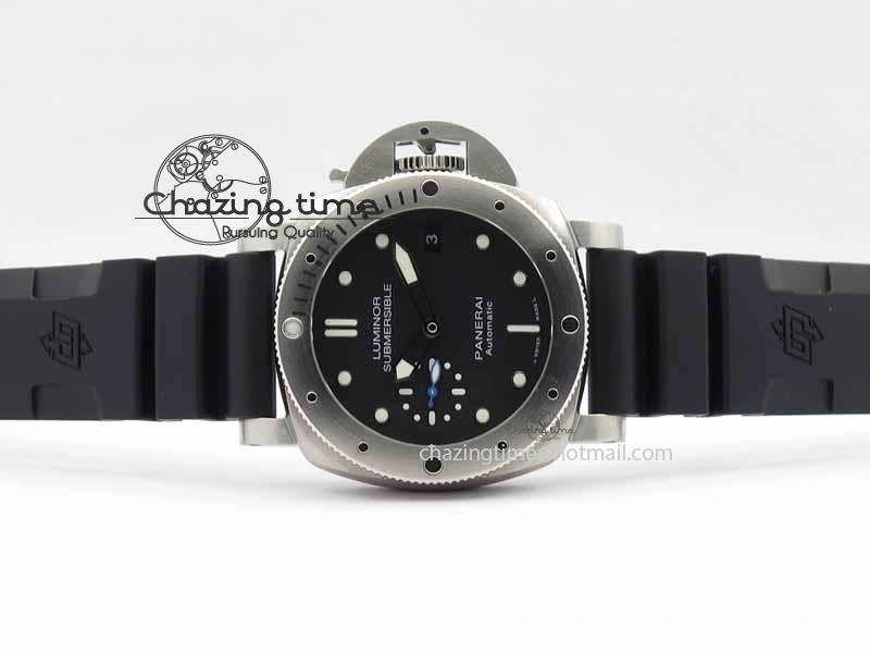 PAM682 Luminor Submersible XF 1:1 Best Edition On Black Rubber Strap P.9010 V2