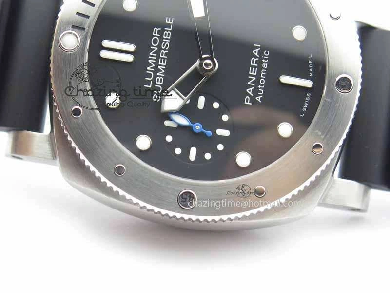 PAM682 Luminor Submersible XF 1:1 Best Edition On Black Rubber Strap P.9010 V2