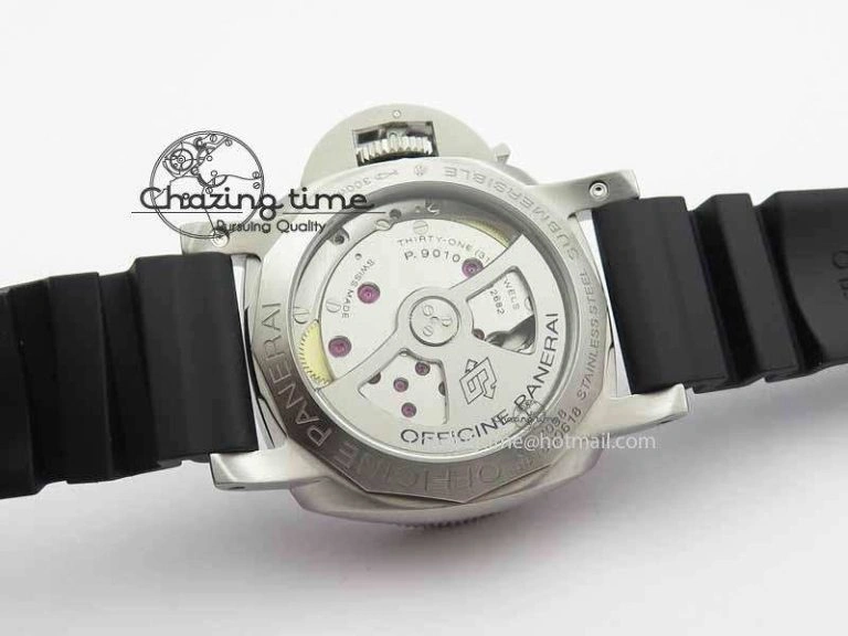 PAM682 Luminor Submersible XF 1:1 Best Edition On Black Rubber Strap P.9010 V2