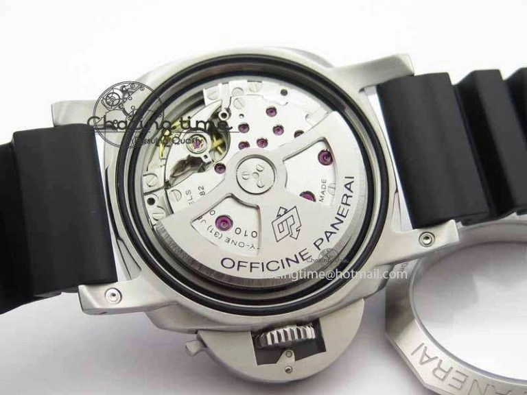 PAM682 Luminor Submersible XF 1:1 Best Edition On Black Rubber Strap P.9010 V2