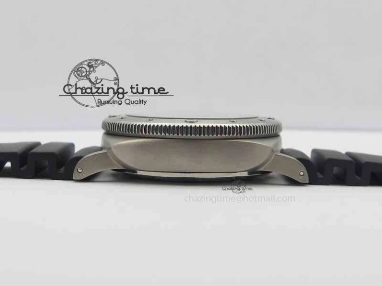PAM692 T Titanium XF Best Edition Blue Dial On Black Rubber Strap P.9010