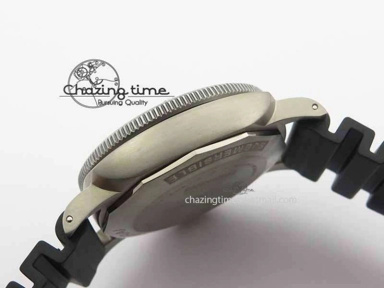 PAM692 T Titanium XF Best Edition Blue Dial On Black Rubber Strap P.9010