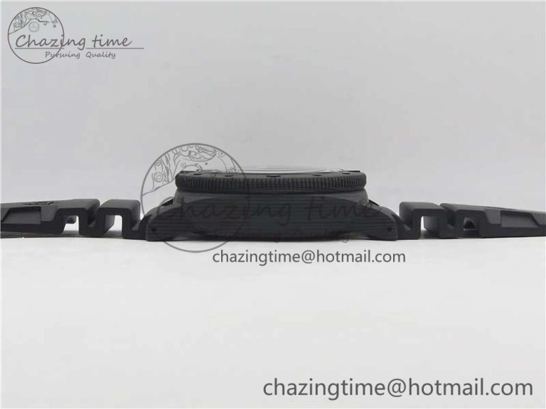 PAM960 Carbotech 42mm VSF Best Edition Black Dial Blue Markers on Rubber Strap P.9010 Clone