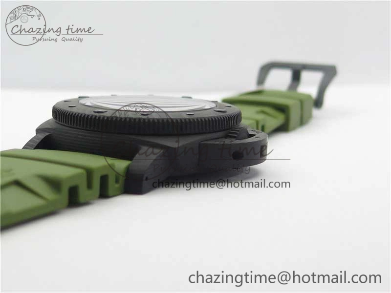 PAM961 Carbotech VSF Best Edition Carbon Dial on Green Rubber Strap P.9010 Clone