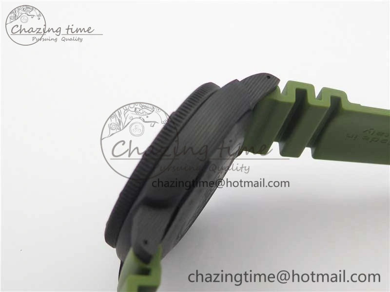 PAM961 Carbotech VSF Best Edition Carbon Dial on Green Rubber Strap P.9010 Clone