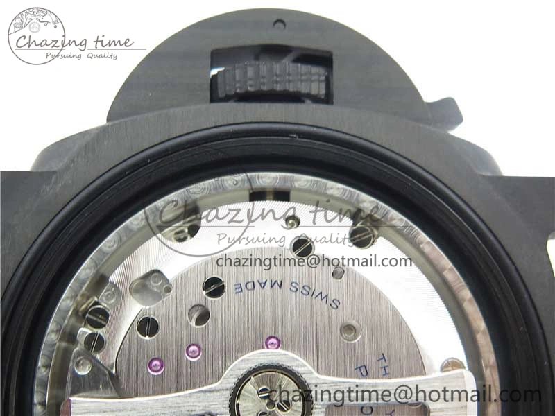 PAM961 Carbotech VSF Best Edition Carbon Dial on Green Rubber Strap P.9010 Clone