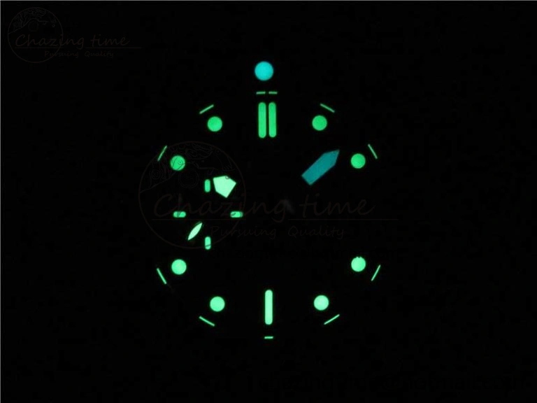 PAM961 Carbotech VSF Best Edition Carbon Dial on Green Rubber Strap P.9010 Clone