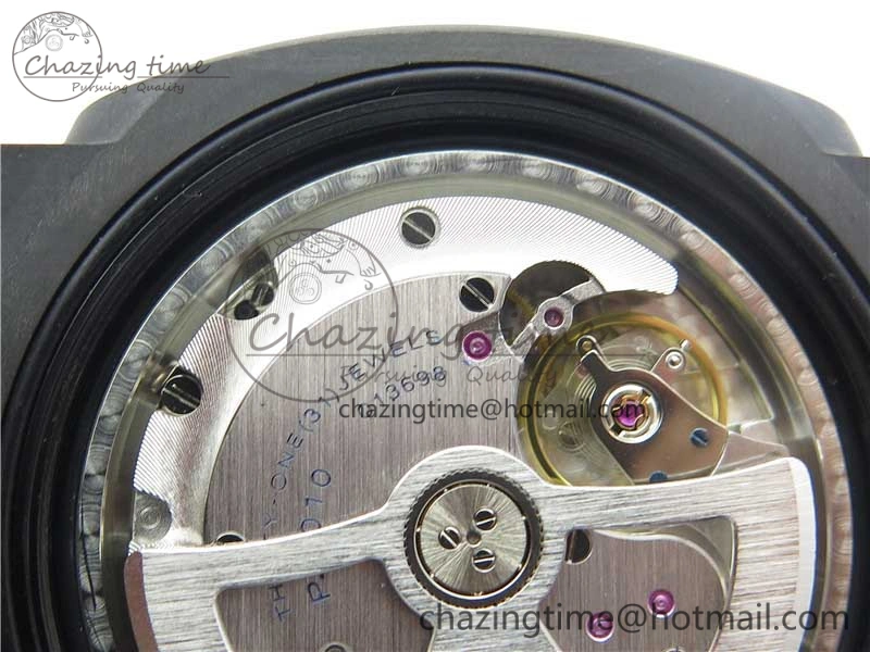 PAM961 Carbotech VSF Best Edition Carbon Dial on Green Rubber Strap P.9010 Clone